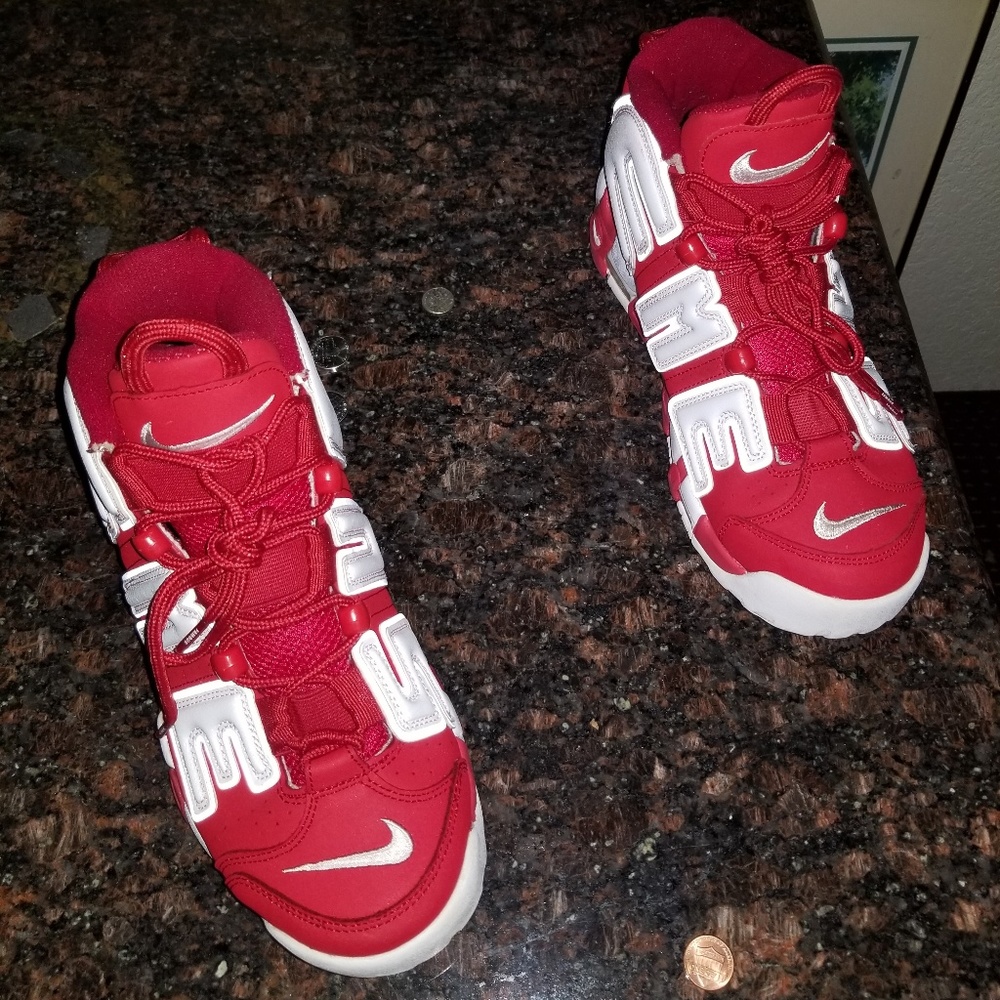 supreme nike uptempo size 8